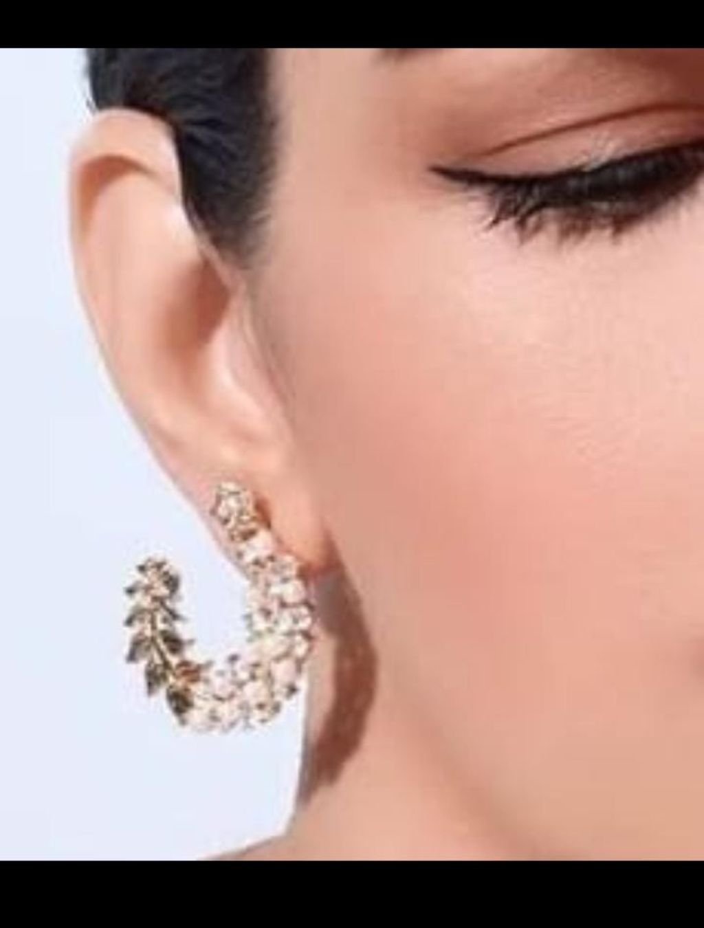 Brinco Argola com pérola e zircônia