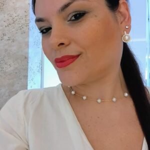 Brinco pérola e zircônia