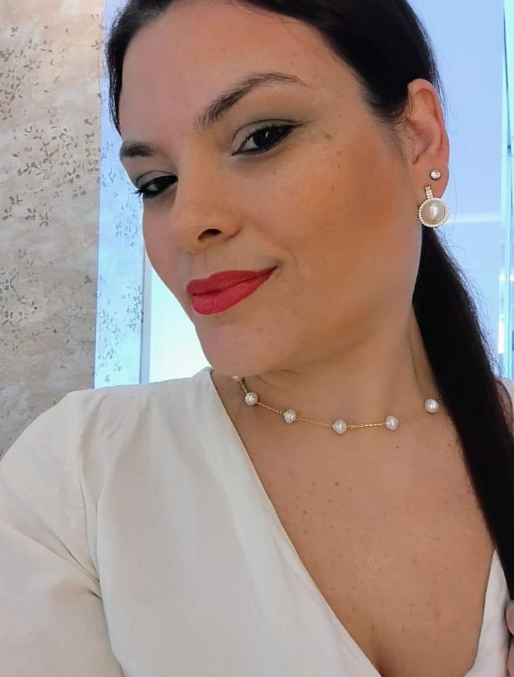 Brinco pérola e zircônia